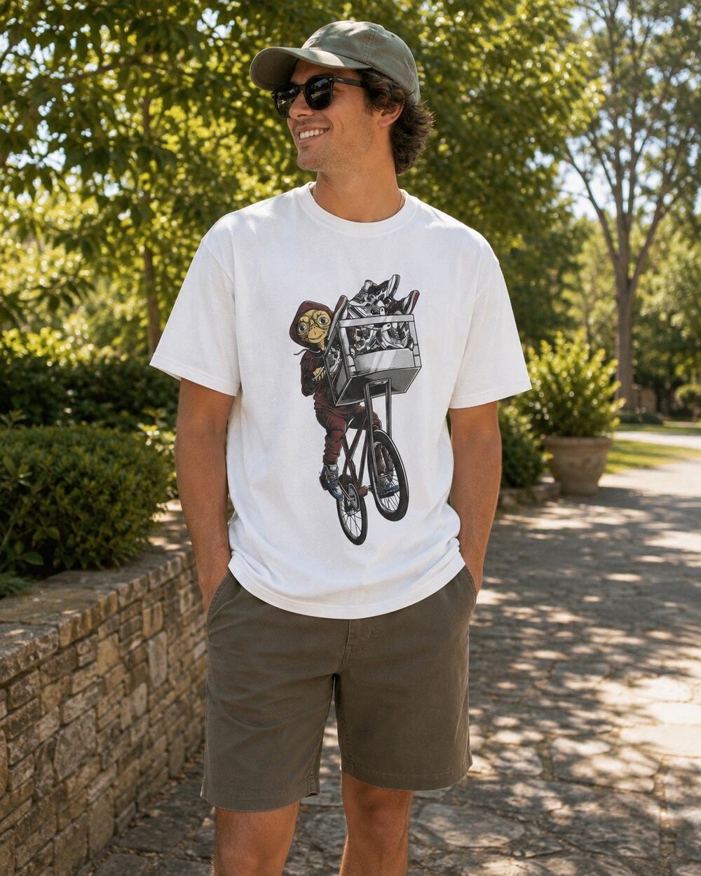 Custom E.T. On a bike with Nike sneakers in basket size medium